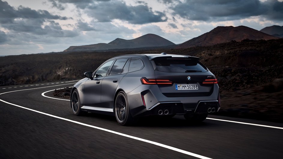 Новая BMW M5 Touring Новая BMW M5 Touring