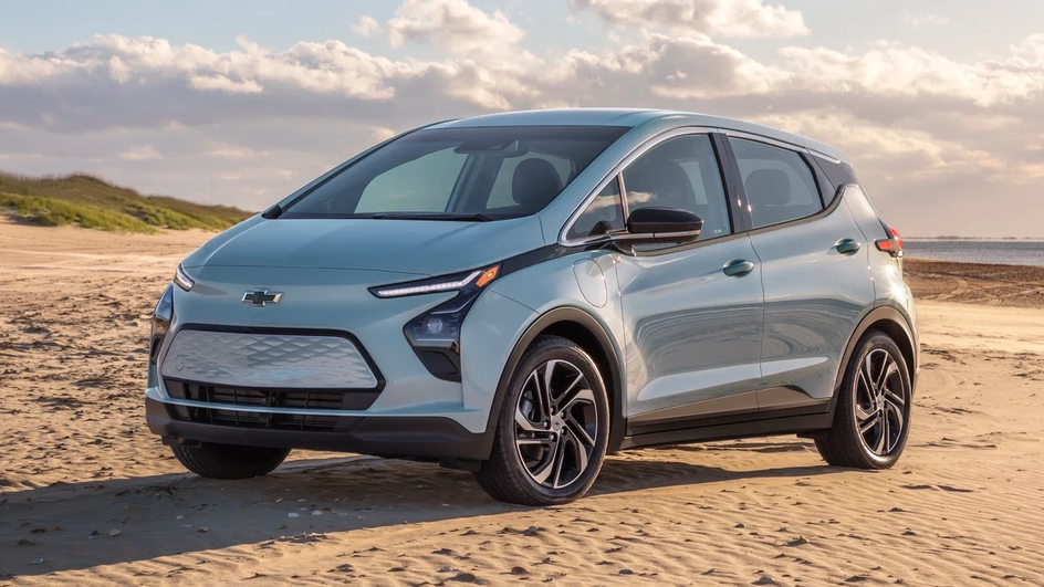Электромобиль фирмы Chevrolet модели Bolt Электромобиль фирмы Chevrolet модели Bolt