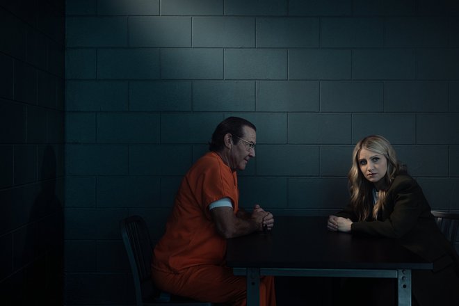 Кадр из сериала «Убийца со счастливым лицом» Кадр из сериала «Убийца со счастливым лицом»