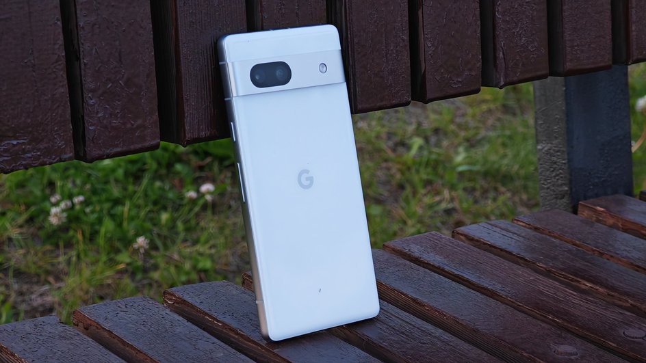 Google Pixel 7a Google Pixel 7a