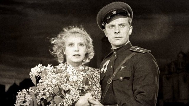 В шесть часов вечера после войны