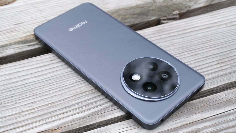 Смартфон realme 13+ 5G Смартфон realme 13+ 5G