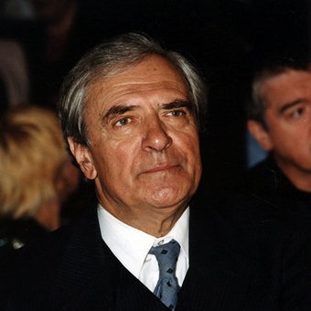 Александр Лазарев