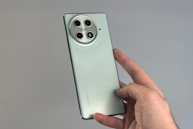 Смартфон Tecno CAMON 30s Pro Смартфон Tecno CAMON 30s Pro